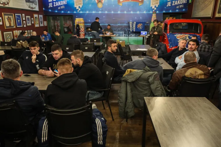 Kulminacija velike kampanje učlanjivanja u Dinamo uoči 'povijesne' Skup&scaron;tine dogodila se večeras u Zagrebu