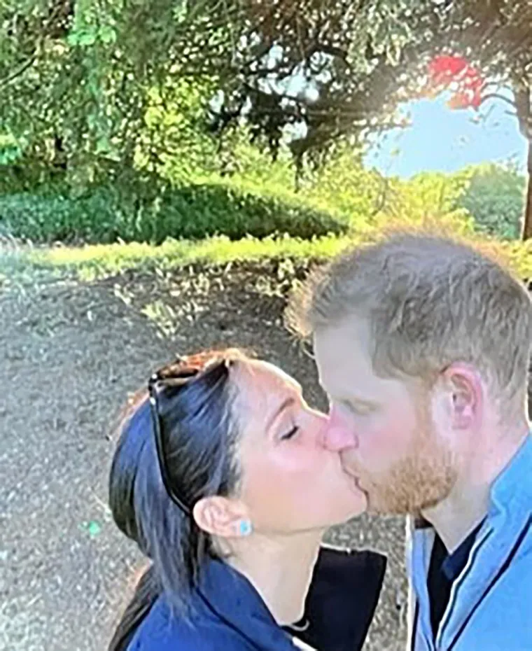 "Oboje smo se vratili u ožujku iz Kanade i to je bio na&scaron; opro&scaron;tajni tjedan", rekao je Harry o transatlantskom preseljenju 2020.