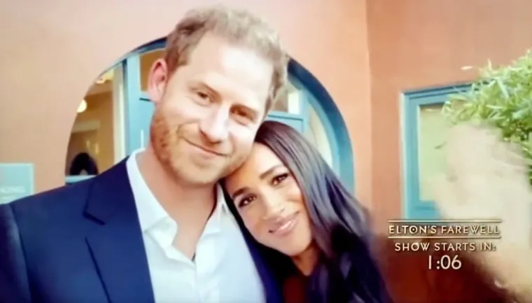 &quot;Neće?&quot;, upitala ga je Meghan. &quot;Ubrzo nakon toga šator se zatresao od jake rike. Lavovi.&quot;