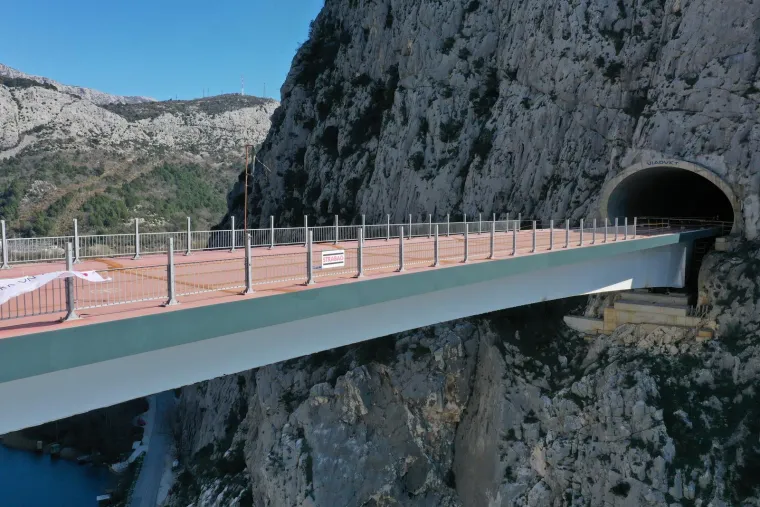 Most s kojim se (neopravdano) sprdala cijela Hrvatska napokon je spojen. I izgleda spektakularno!