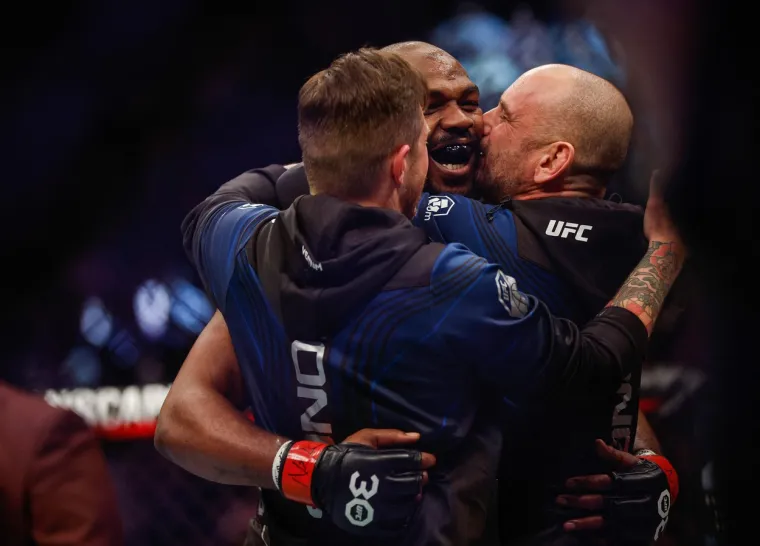 Jones je pobjedio Ganea lakše od očekivanog i opet oduševio MMA svijet.