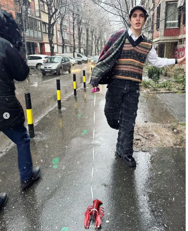 Tko je misteriozni i prilično osebujni predstavnik Srbije na Eurosongu? &Scaron;eta jastoga, a ima ne&scaron;to zajedničko s Konstraktom