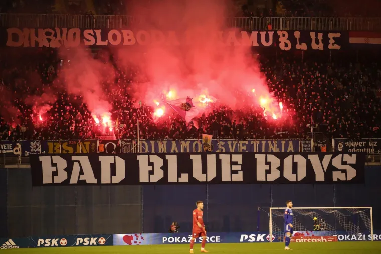 'Dečki u crnom' zapalili Sjever: Pogledajte spektakularne kadrove s Maksimira