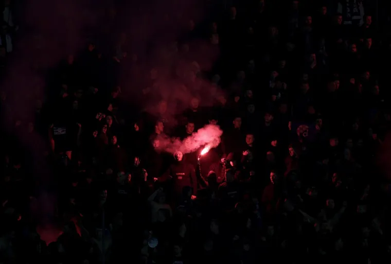 'Dečki u crnom' zapalili Sjever: Pogledajte spektakularne kadrove s Maksimira