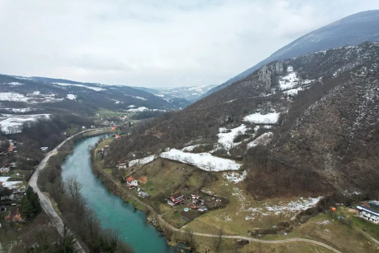 Nastajao je tisućama godina, a sada doziva tisuće da se popnu na njega: Pogledajte fascinantni Djevojački most
