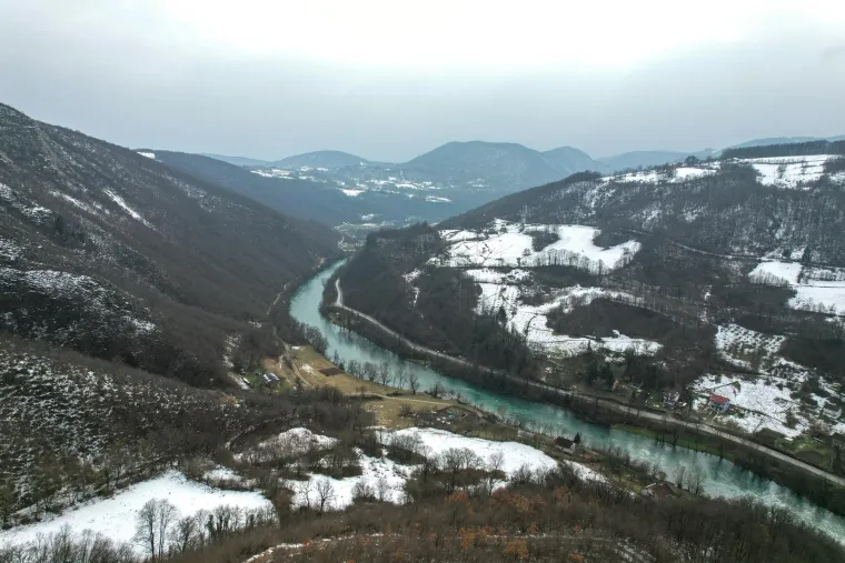 Nastajao je tisućama godina, a sada doziva tisuće da se popnu na njega: Pogledajte fascinantni Djevojački most