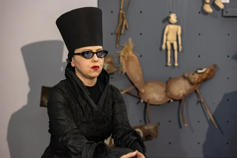 'Kad nas dvoje izađemo to su uglavnom kavice, pića s prijateljima ili odemo u kino. Mi smo kao dedek i bakica, uopće vi&scaron;e ne tulumarimo, nismo skloni noćnom životu, to nas je već pro&scaron;lo', rekla je.

