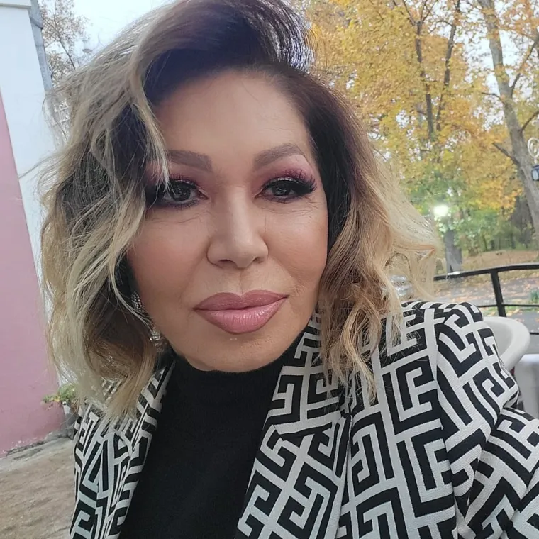 "Meni je taj cirkus tada smetao, ali mi je recimo bilo drago kada se moja Jelena udavala", priznala je Neda koja se na kćerinoj svadbi rasplakala. Uz to, pjevačica je otkrila i kakav je njezin ukus &scaron;to se mu&scaron;karaca tiče.