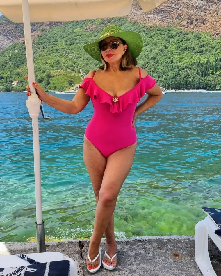 Neda Ukraden u 73. godini spremna je za ljubav, a otkrila je i čega se najvi&scaron;e grozi: 'Meni je to cirkus, tada mi je smetalo'