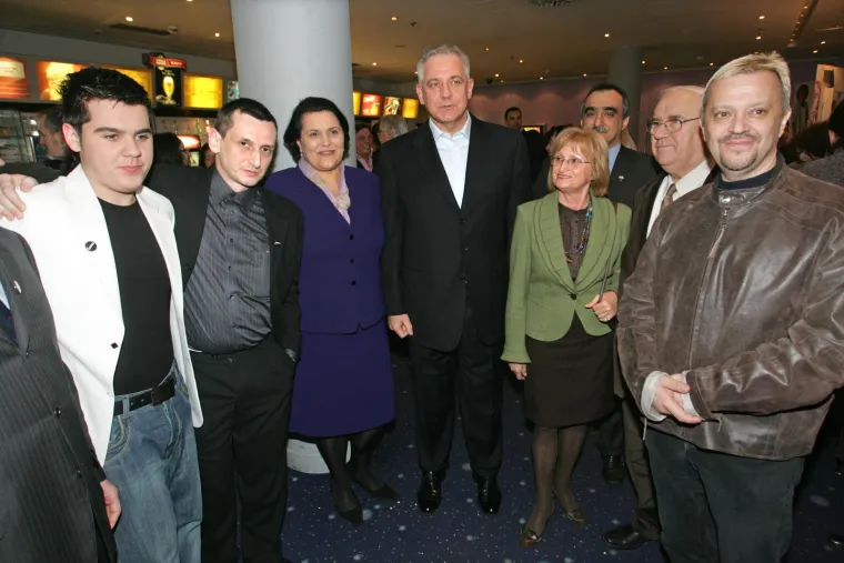 Armin Omerovic, Ognjen Sviličić, Ivo Sanader sa suprugom Mirjanom, Božo Biškupić sa suprugom Ljerkom, Emir Hadžihafizbegović