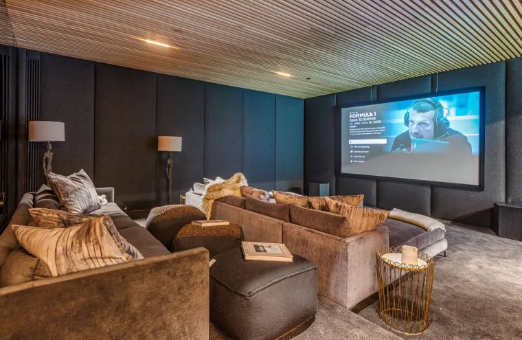 Zna se koliko vlasnik traži: Zavirite u zapanjujuću vilu sa sedam spavaćih soba u privatnoj slijepoj ulici