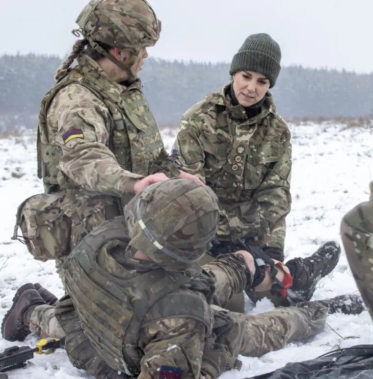 &Scaron;u&scaron;ka se da princ William vara princezu Kate s manekenkom, markizom Sarah Rose Hanbury: Osvanula je u ratnoj spremi