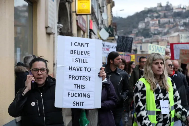 Poruke žena s Noćnog mar&scaron;a: 'Ni&scaron;ta kontra klita. &Scaron;trajk u kuhinji, &scaron;trajk na ulici!'