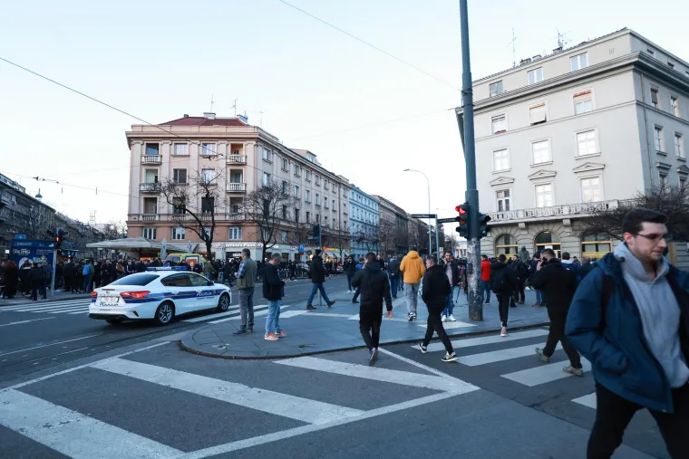 Boysi se okupili pred Sheratonom, ovo je najvažniji dan za Dinamo od 2000. godine