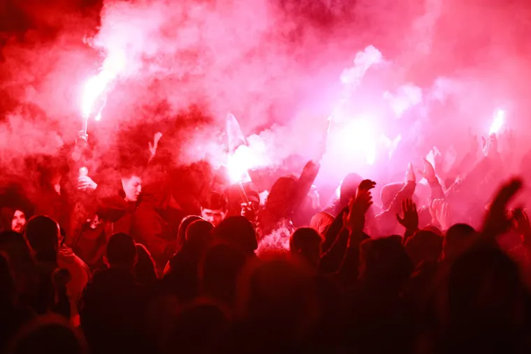 Pazite kakav su show Boysi napravili pred hotelom u kojemu se odlučuje o sudbini Dinama