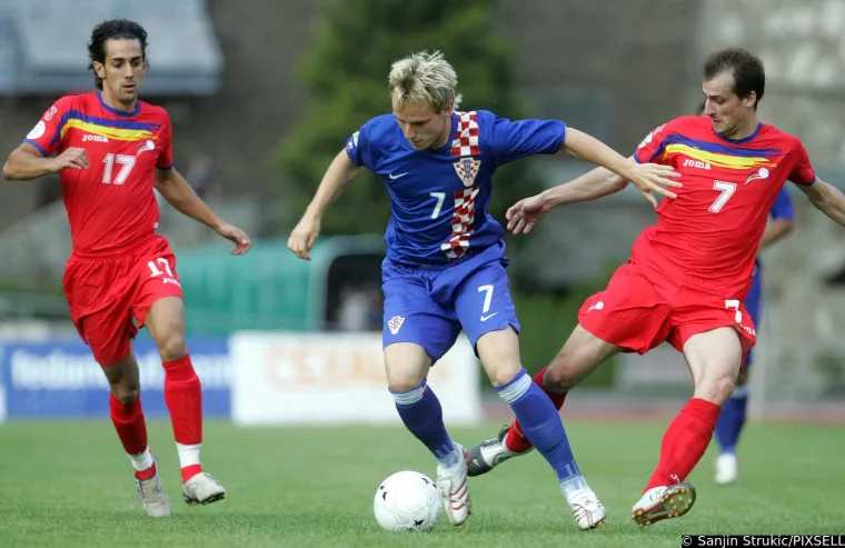 Kako je legendarni Rakitić izgledao 2007. godine na svom debiju za hrvatsku reprezentaciju
