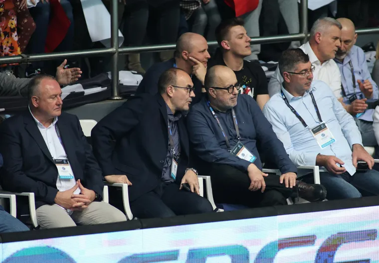 Jakov Kitarović ulovljen na spektaklu u Zagrebu: Ponovno se pojavio bez supruge Kolinde