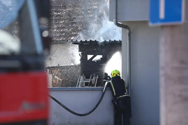 Požar izbio u garaži na Feren&scaron;čici