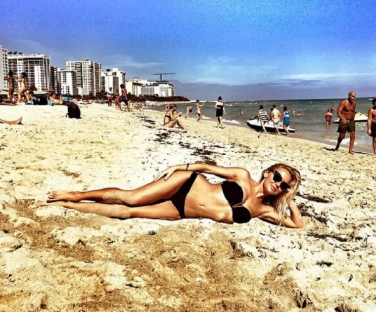 Riskantniji badić dugo nismo vidjeli: Maja &Scaron;uput podigla temperaturu na bazenu i servirala poze da ti pamet stane