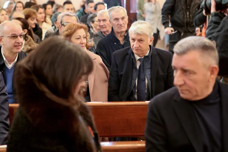 Ante Gotovina privukao pažnju ovim potezom: Pogledajte što je darovao crkvi u rodnim Pakoštanima