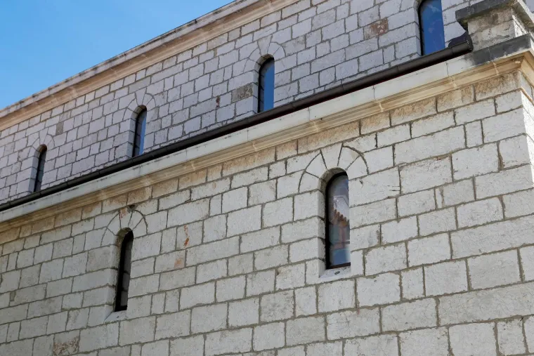 Ante Gotovina privukao pažnju ovim potezom: Pogledajte &scaron;to je darovao crkvi u rodnim Pako&scaron;tanima