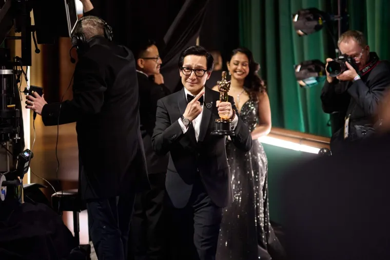 Oscare 2023. pamtit ćemo i po ovim trenucima: Pogledajte urnebes koji se odvijao iza kulisa - &scaron;to to izvodi Dwayne Johnson?!