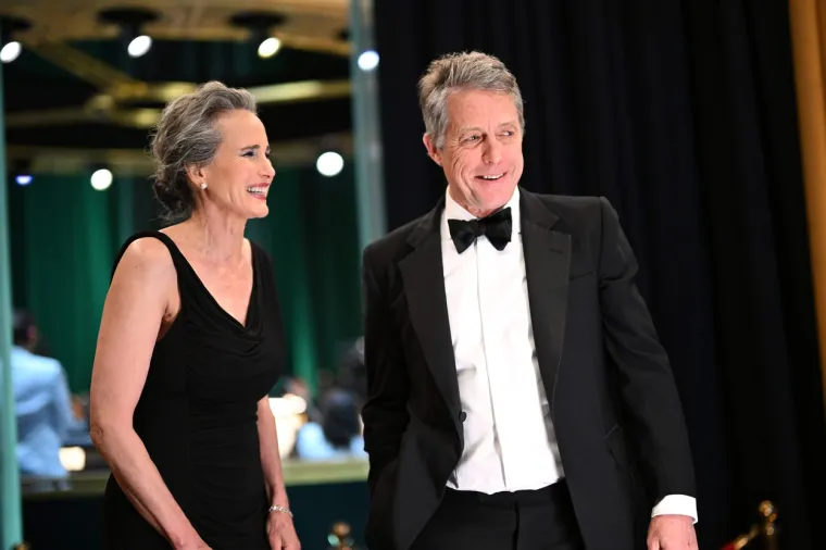 Svi smo se 90-ih smijali uz njihov hit film, a sad su zablistali na Oscarima: Čuvena glumica posebno plijenila pažnju,  a tek njezina atraktivna kći