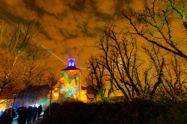 Čarobne svjetlosne instalacije opet dolaze u Zagreb. Peti po redu Festival svjetla ove godine s motivom proljeća