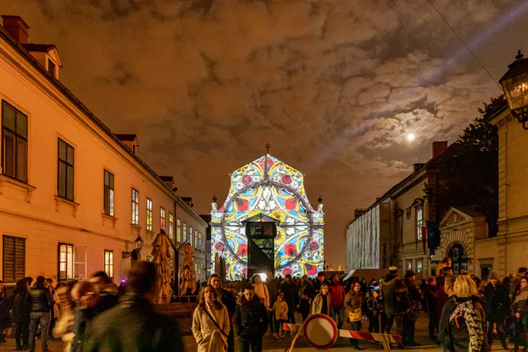 Čarobne svjetlosne instalacije opet dolaze u Zagreb. Peti po redu Festival svjetla ove godine s motivom proljeća