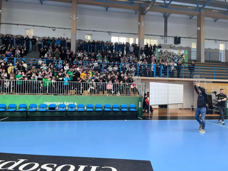 Spektakl na predstavljanju legendarnog Kauboja: Godinama ni jedan rukometaš u Hrvatskoj nije doživio ovakvu dobrodošlicu