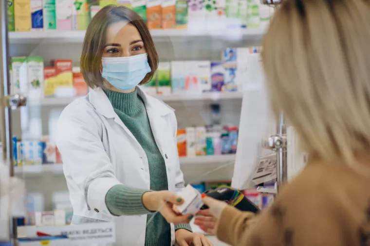 Nekada su se dijelili relativno lako, ali budući da su se mnoge zemlje pridružile borbi za sprječavanje rezistencije na antibiotike, lijekovi se više ne koriste rutinski za liječenje svih infekcija.