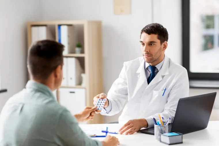 To također pridonosi rastućem problemu otpornosti na antibiotike. Nemojte rano prestati uzimati antibiotike bez prethodnog razgovora sa svojim liječnikom.