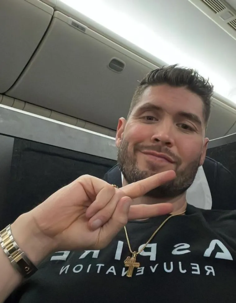 Tomo je 12 godina hvatao kriminalce, a sada vodi kliniku za seks: 'Tko ima problem u krevetu, neka mi se javi!'