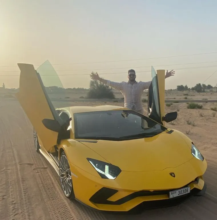 Tomo je 12 godina hvatao kriminalce, a sada vodi kliniku za seks: 'Tko ima problem u krevetu, neka mi se javi!'