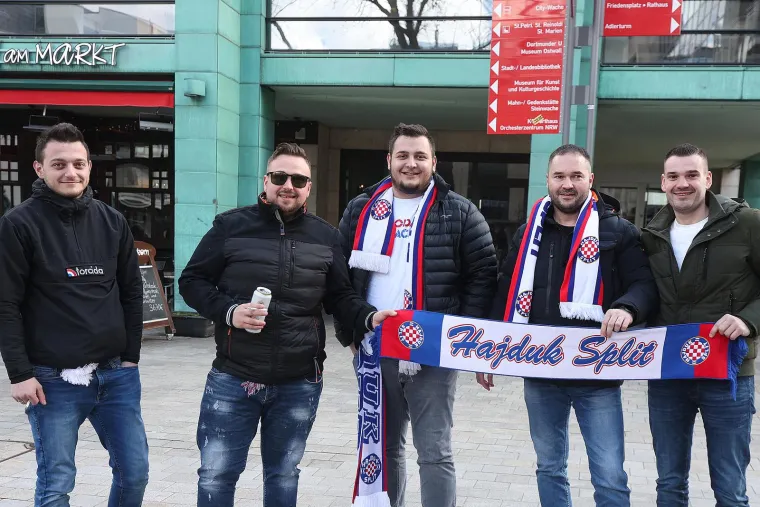 Hajdukovi navijači okupljaju se u centru Dortmunda: Bili će imati glasnu podr&scaron;ku
