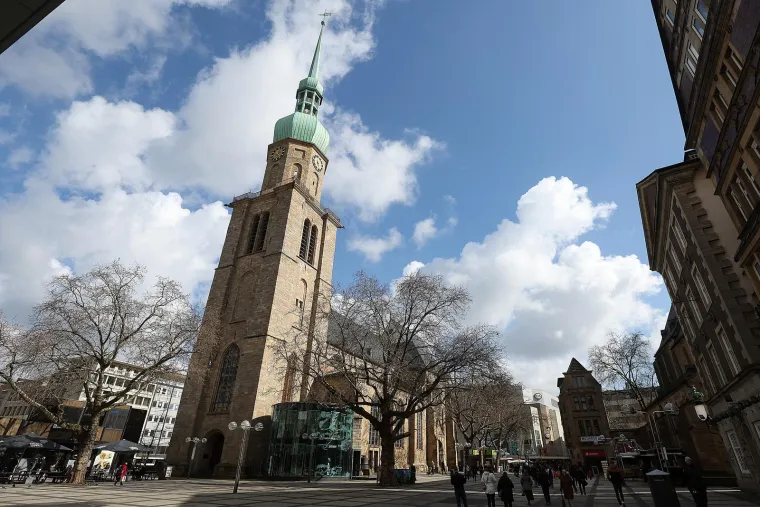 Hajdukovi navijači okupljaju se u centru Dortmunda: Bili će imati glasnu podr&scaron;ku