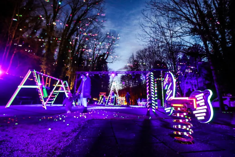 Otvorenje 5. Festivala svjetla na Ljetnoj pozornici Tu&scaron;kanac 