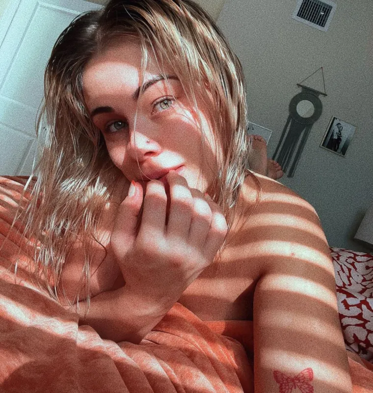 Provokativna borkinja fotografijom iz &scaron;ume zapalila mreže: Tetovaža koja se inače ne može vidjeti privukla mnoge