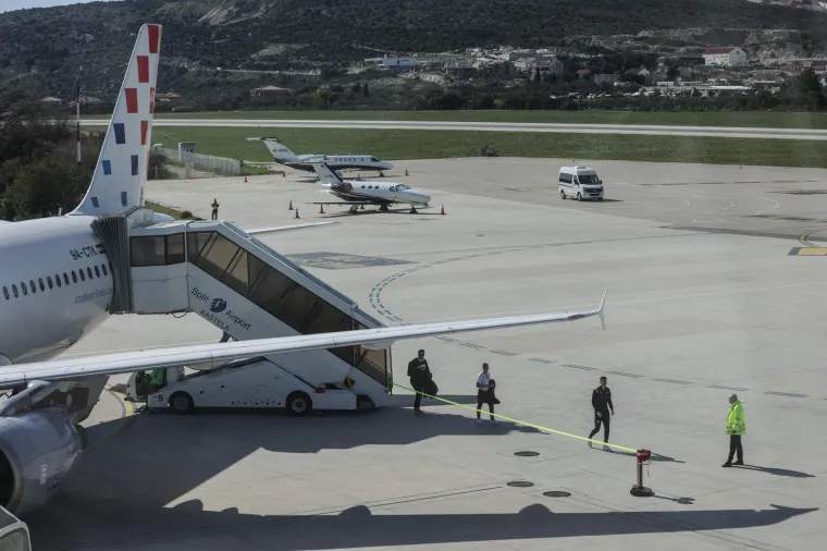 Poljud je spreman za doček svojih junaka: Juniori Hajduka dan nakon velike pobjede sletjeli u splitsku zračnu luku