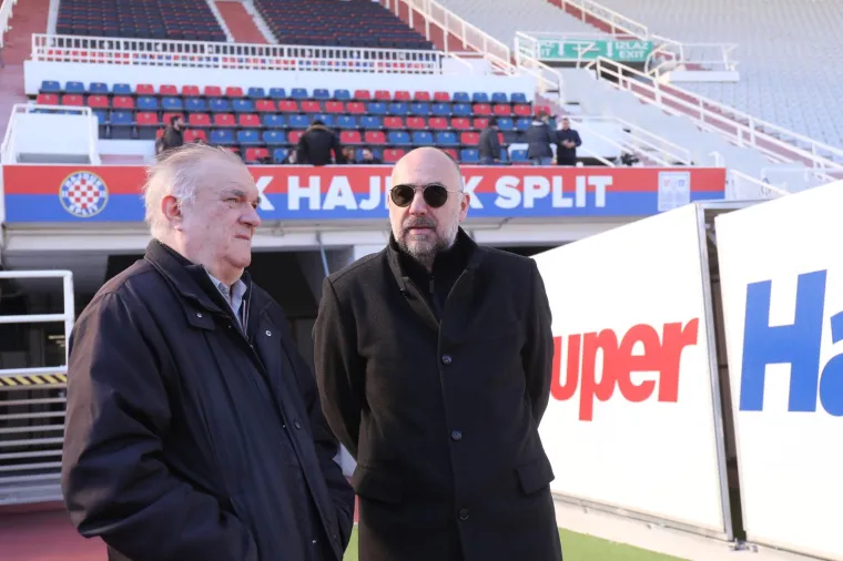 Poljud je spreman za doček svojih junaka: Juniori Hajduka dan nakon velike pobjede sletjeli u splitsku zračnu luku