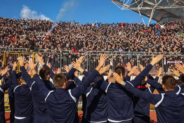 Spektakl na Poljudu: Ove slike govore više od tisuću riječi; Na stadionu bio najslađi gost na svijetu