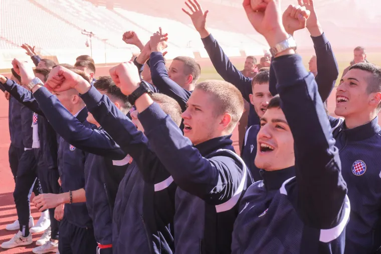 Spektakl na Poljudu: Ove slike govore više od tisuću riječi; Na stadionu bio najslađi gost na svijetu