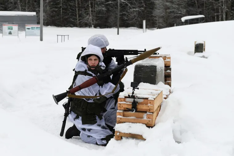 Ruskinje primile smrtonosno oružje u ruke i pokazale vje&scaron;tinu: 'Moskva u svoje redove novači sve vi&scaron;e žena'