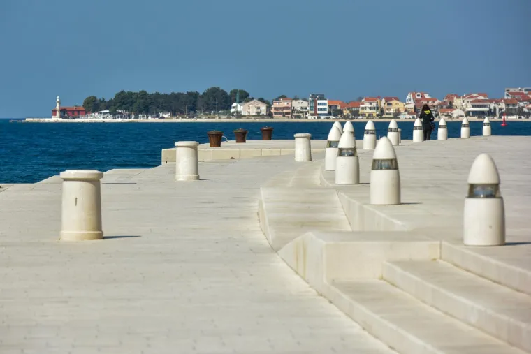 Dan kada je sve stalo! Kafići su bili zatvoreni, stožer održavao pressice, a ljudi stajali u redovima