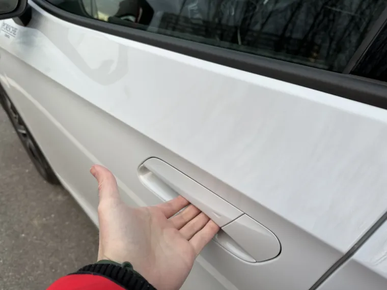 Kvake kod električnih automobila često znaju biti previše komplicirane, ali kod ID.5 su odlično izvedene