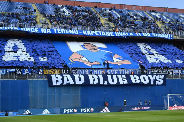 Koreografija za Ademija, bakljade i poruka Boysa za svog tragično preminulog člana čiji ubojica, krvnik, nikad nije priveden pravdi