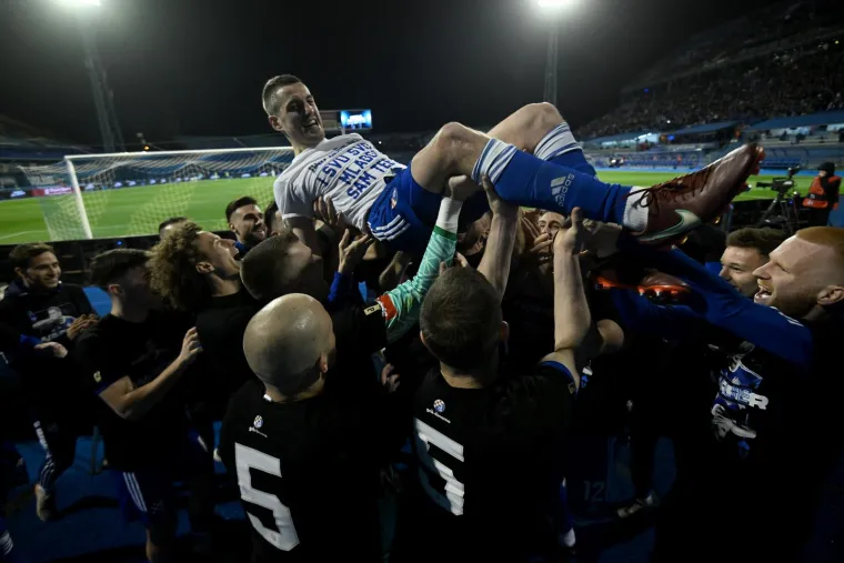 Ekipa Boysa i čitav stadion oprostili se od svog kapetana: Emocije su frcale, ovako se opra&scaron;ta od najvećih