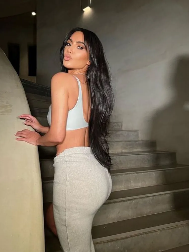 "Lijepo je vidjeti njenu kožu bez &scaron;minke ili filtera", "Začepite hejteri, ona je bez filtera i jo&scaron; uvijek je najljep&scaron;a žena svih vremena", bili su samo neki od komentara na Instagramu.