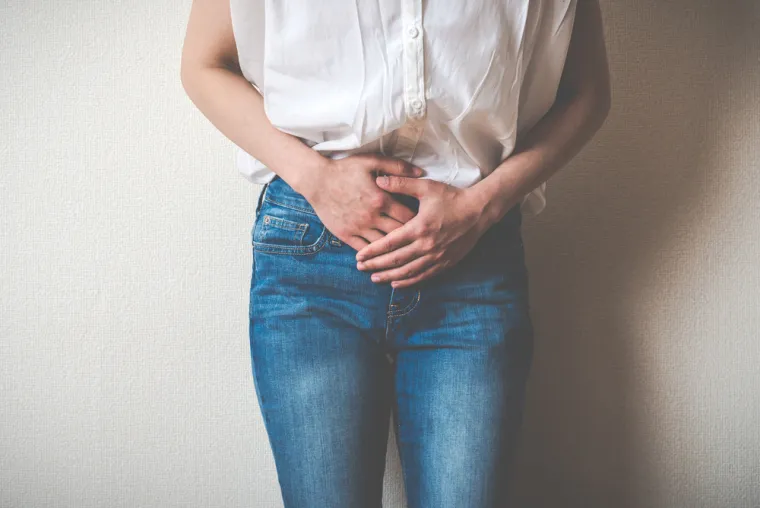1. Vaginalno krvarenje koje je neuobičajeno za vas – tijekom ili nakon spolnog odnosa, između menstruacija ili nakon menopauze. Također možete imati obilnije mjesečnice nego inače.