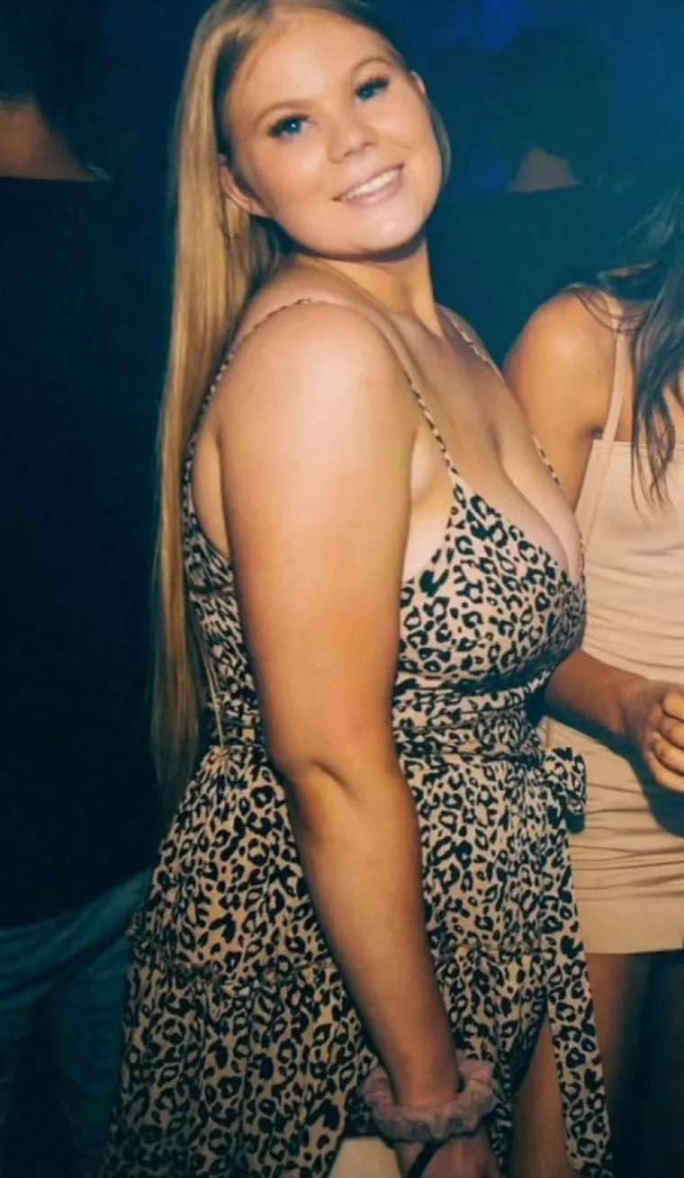 U nastojanju da promijeni svoj način života, odlučila je uvesti strog režim prehrane i vježbanja.